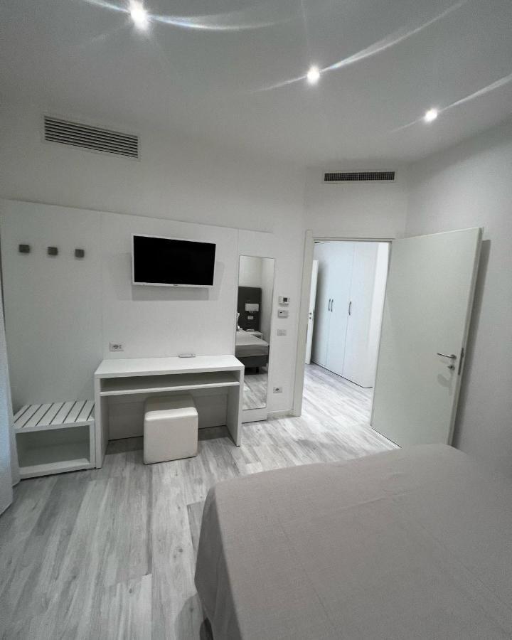 Hotel Ardea 리치오네 외부 사진