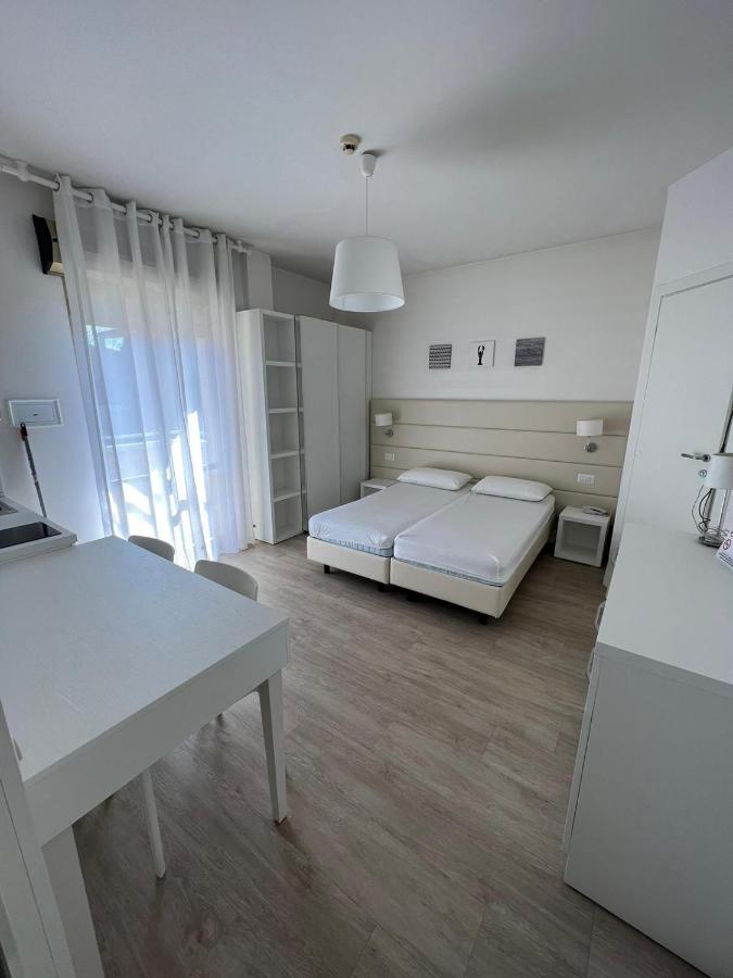 Hotel Ardea 리치오네 외부 사진