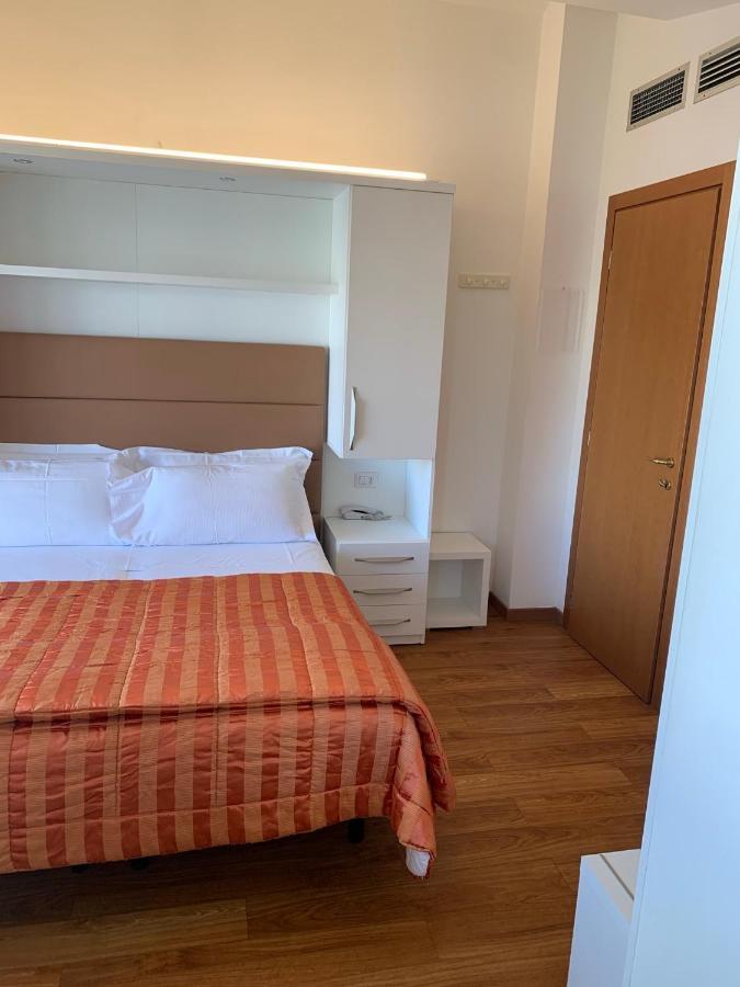 Hotel Ardea 리치오네 외부 사진