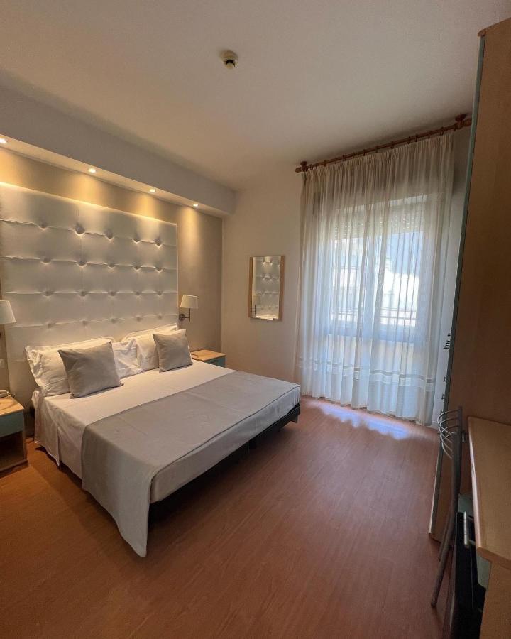 Hotel Ardea 리치오네 외부 사진