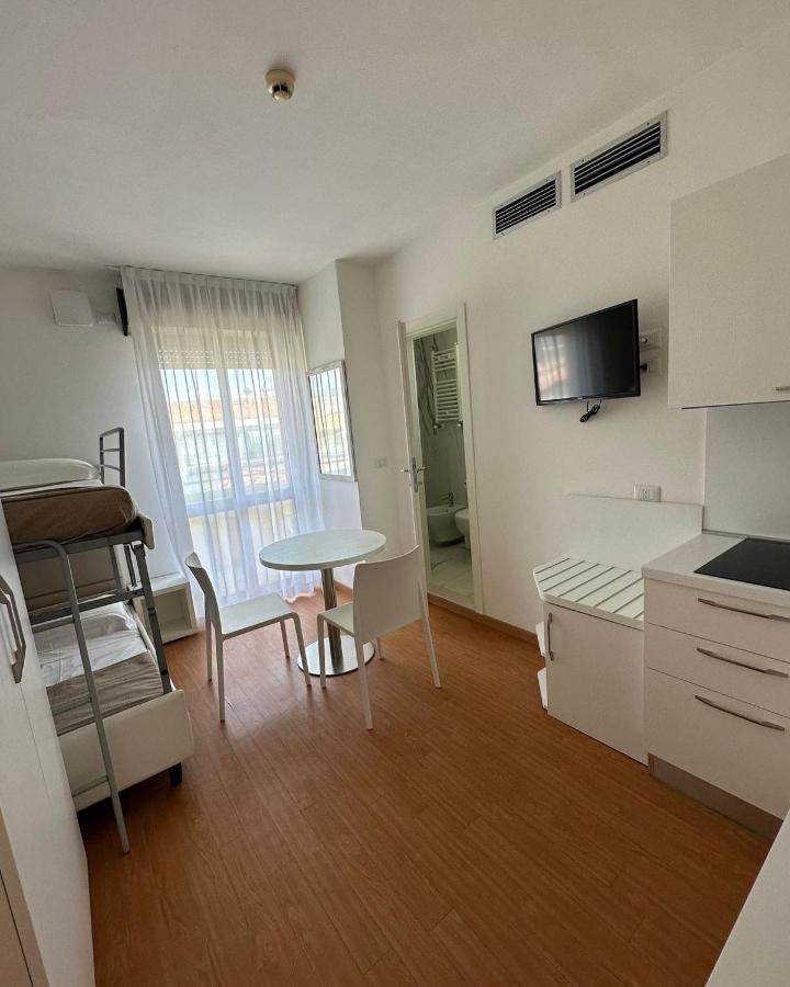 Hotel Ardea 리치오네 외부 사진