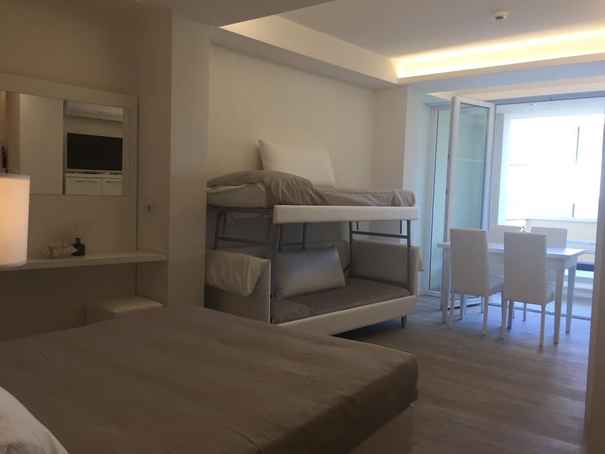 Hotel Ardea 리치오네 외부 사진